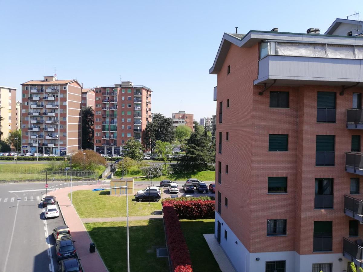 Sweet Home Milano B&B San Donato Milanese Exterior foto